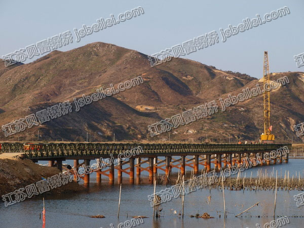 夏深鐵路施工棧橋