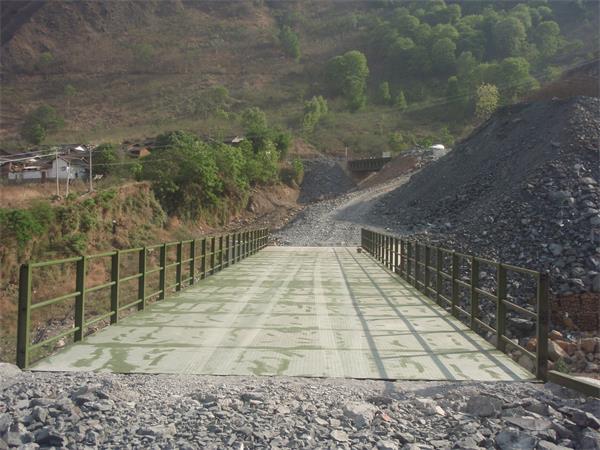 四川省 巧家縣 葛洲壩 白鶴灘電站200型39.624米18排上承式貝雷鋼橋 單車道凈寬6米