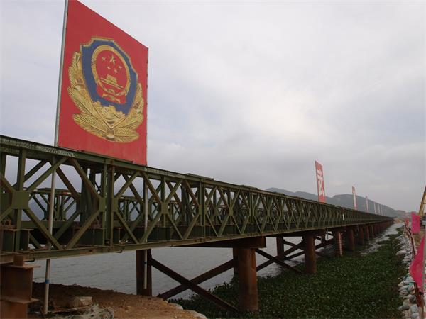 廣東省汕尾市武警水電部隊廈深高鐵321(100)型雙排單層加強型288米