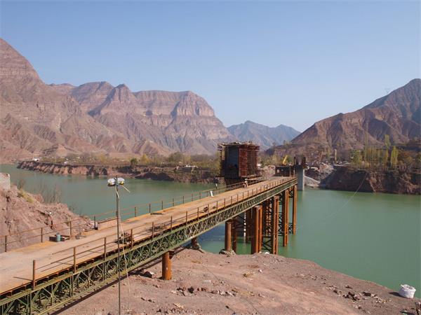 青海省西寧市循化縣中鐵一局51米321(100)型三排雙層加強型